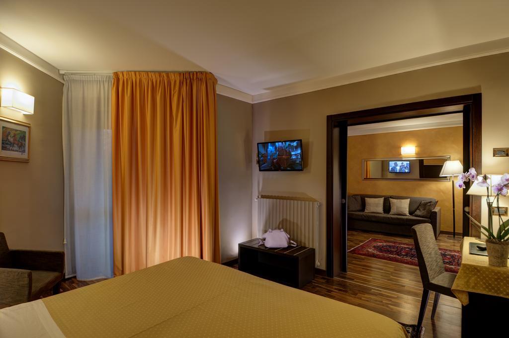 Hotel Petrarca Terme มอนเตกรอตโต แตร์เม ห้อง รูปภาพ