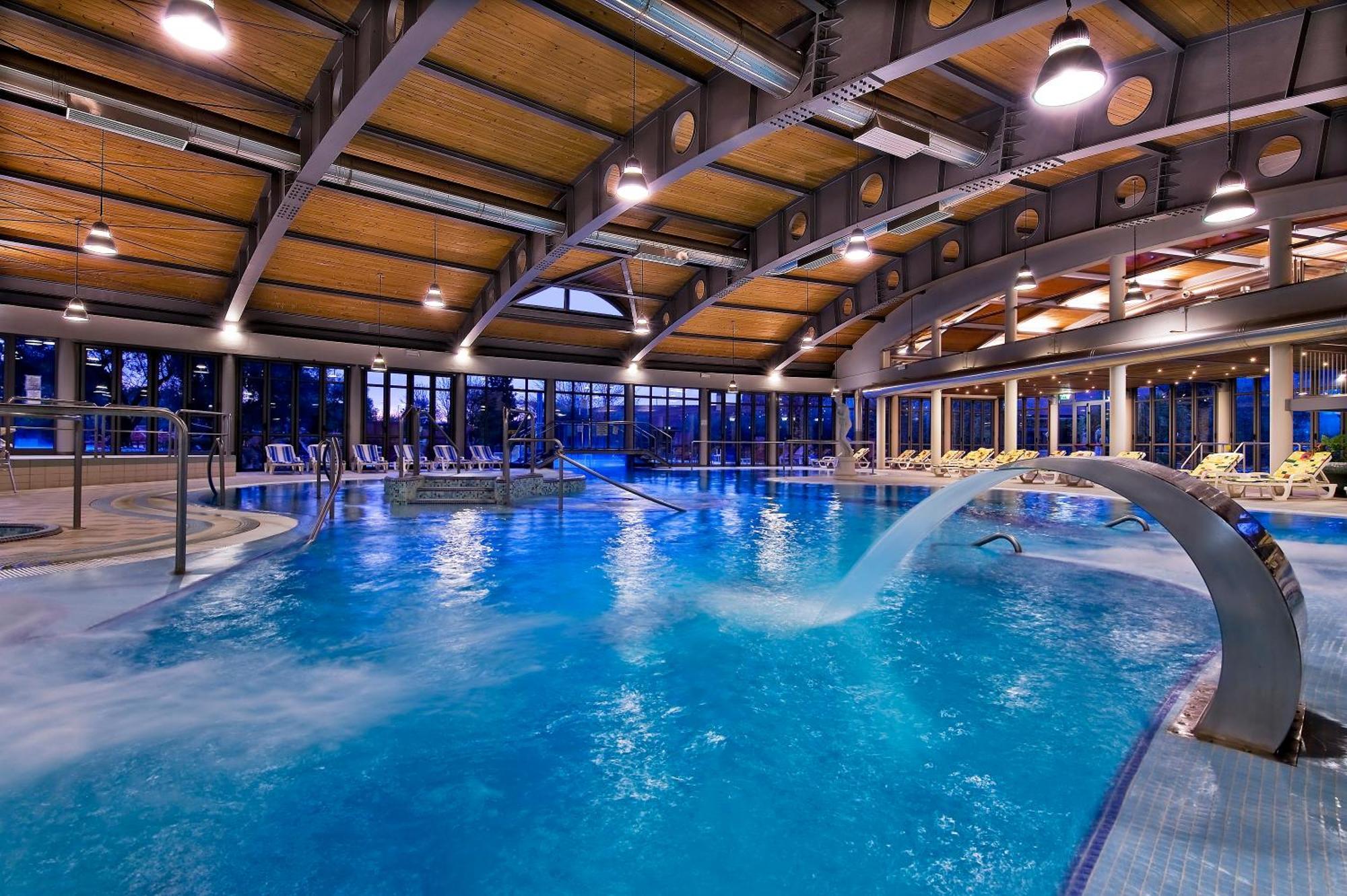 Hotel Petrarca Terme มอนเตกรอตโต แตร์เม ภายนอก รูปภาพ