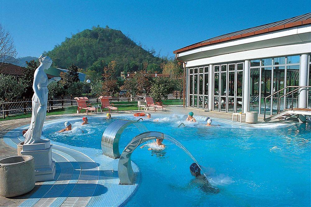 Hotel Petrarca Terme มอนเตกรอตโต แตร์เม ภายนอก รูปภาพ