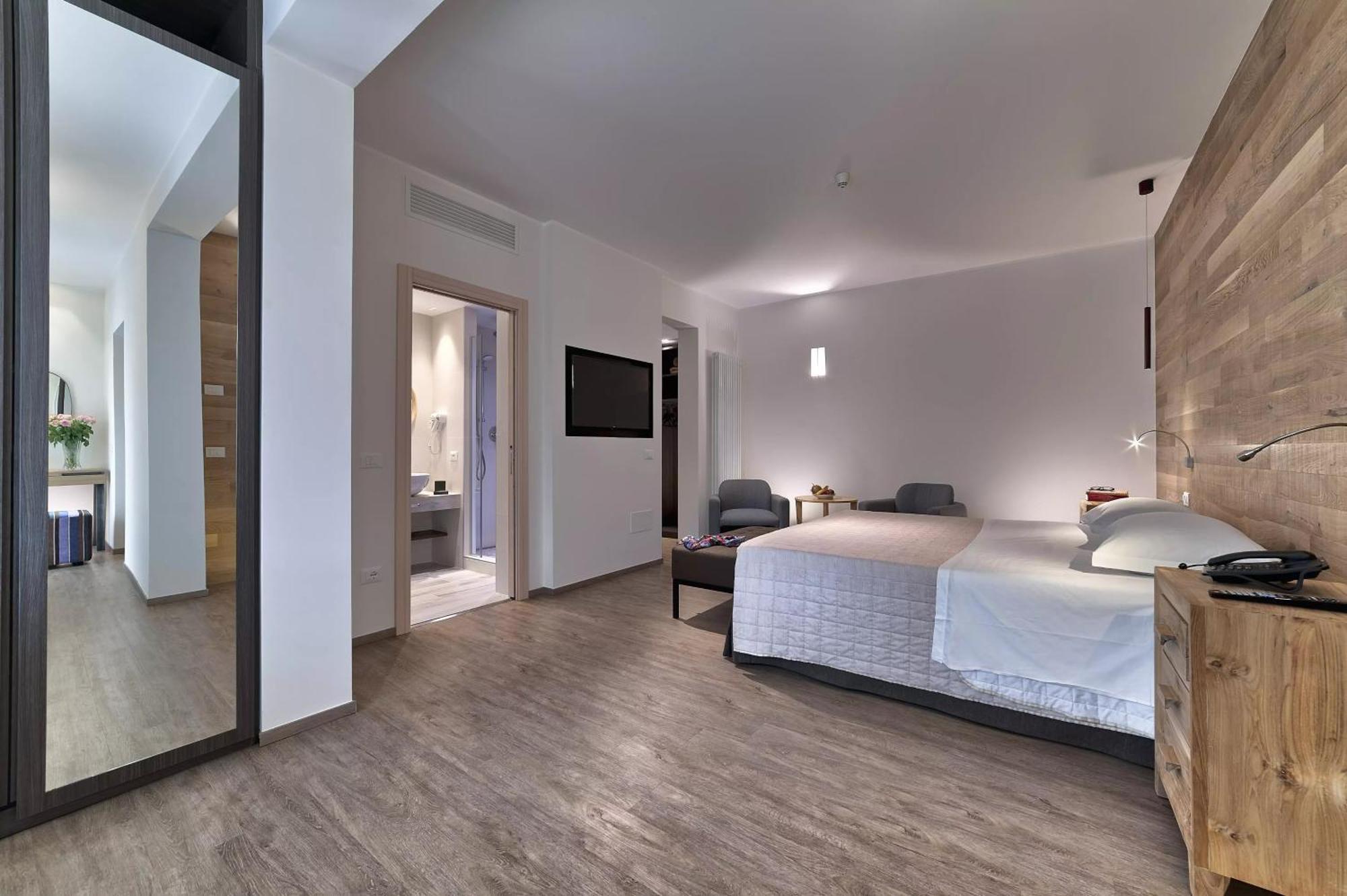 Hotel Petrarca Terme มอนเตกรอตโต แตร์เม ภายนอก รูปภาพ