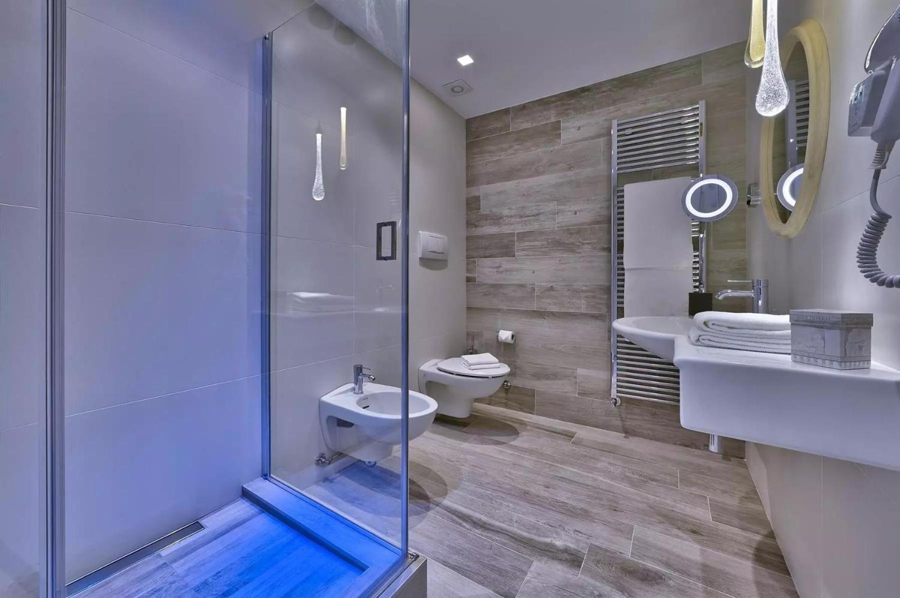 Hotel Petrarca Terme มอนเตกรอตโต แตร์เม ภายนอก รูปภาพ